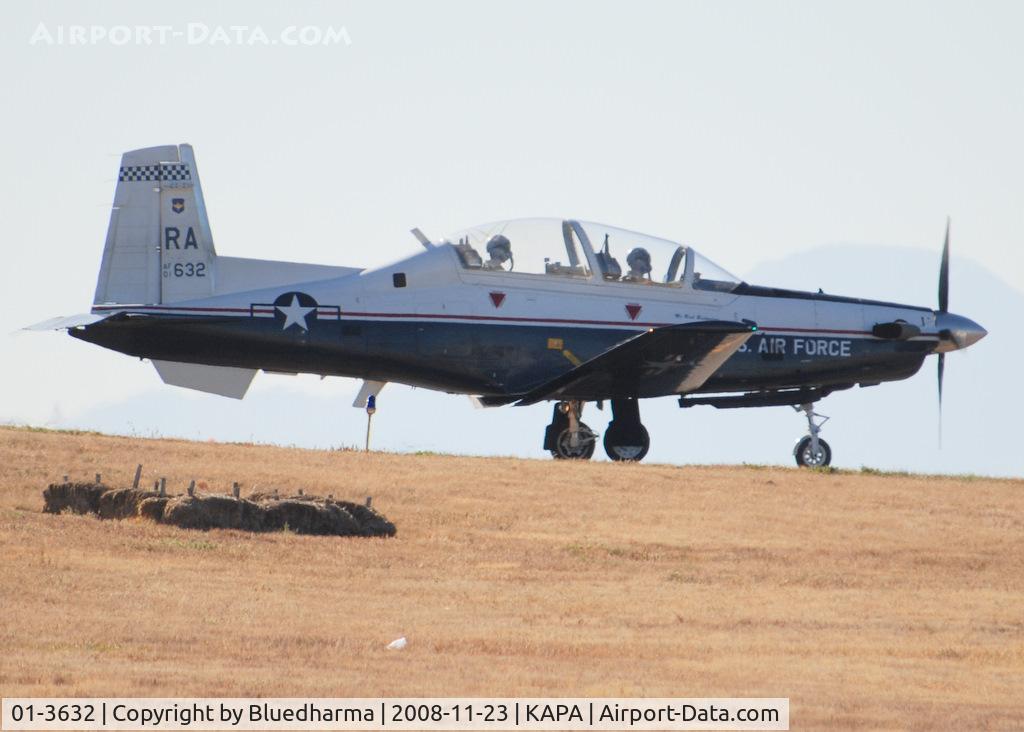 01-3632, 2001 Raytheon Beech T-6A Texan II C/N PT-169, Raytheon Beech T-6A Batch 8 Texan II (PT-169) Position and Hold for 17L.