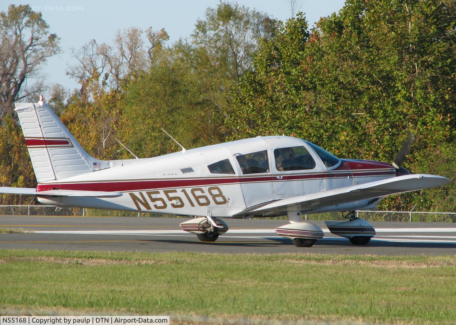 N55168, 1973 Piper PA-28-180 C/N 28-7305326, About to take off from Downtown Shreveport.