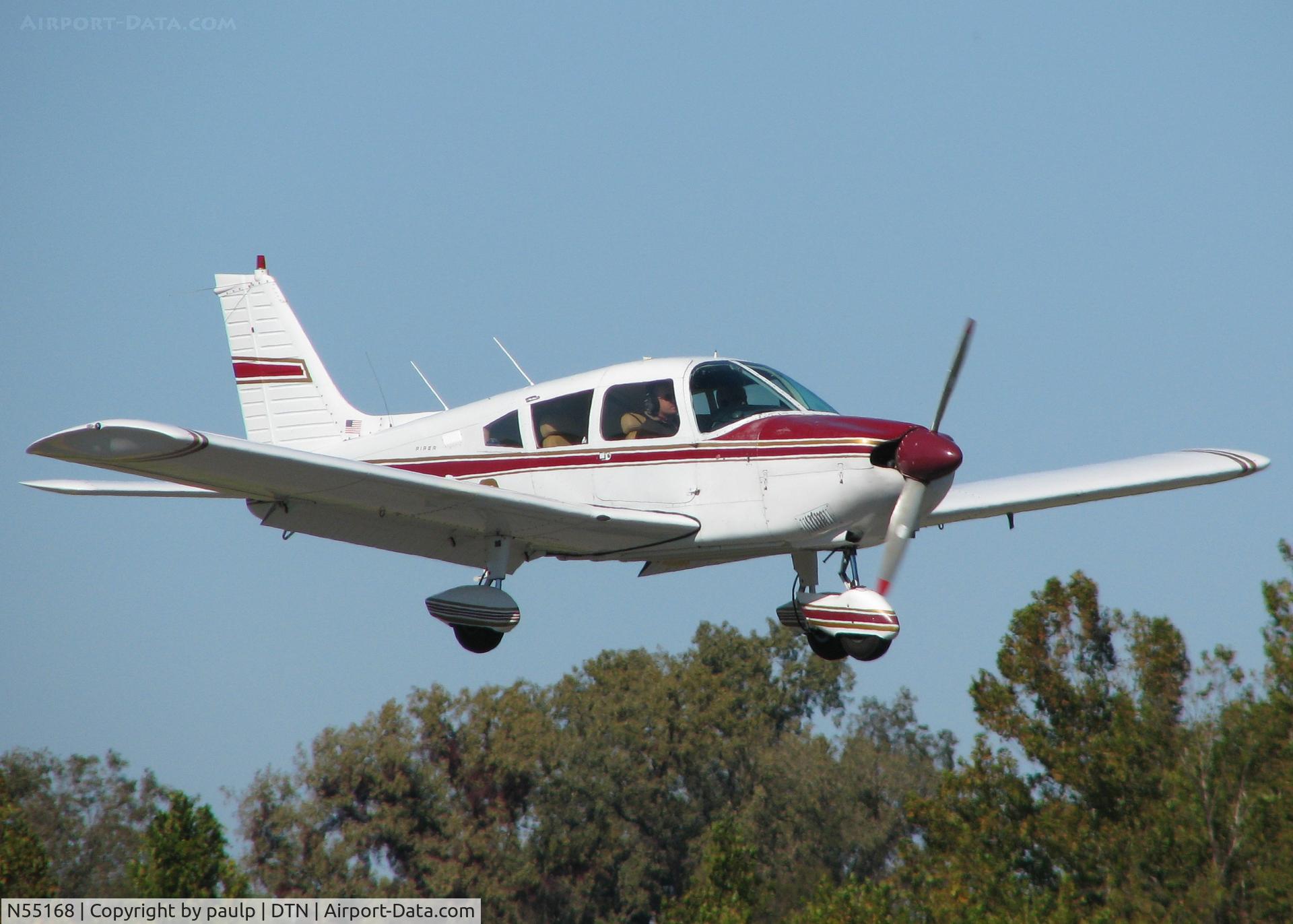 N55168, 1973 Piper PA-28-180 C/N 28-7305326, Landing at Downtown Shreveport.