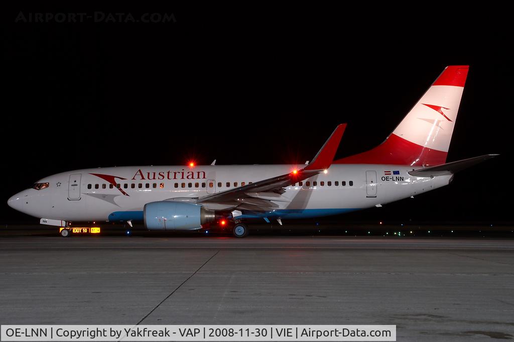 OE-LNN, 2000 Boeing 737-7Z9 C/N 30418, Austrian Airlines Boeing 737-700