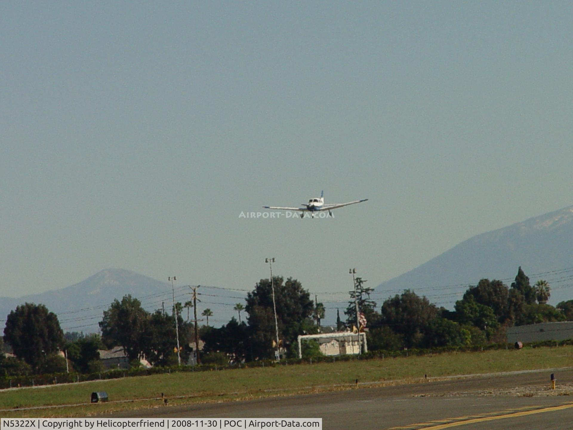 N5322X, 2001 Piper PA-28-181 C/N 2843483, Approaching Brackett