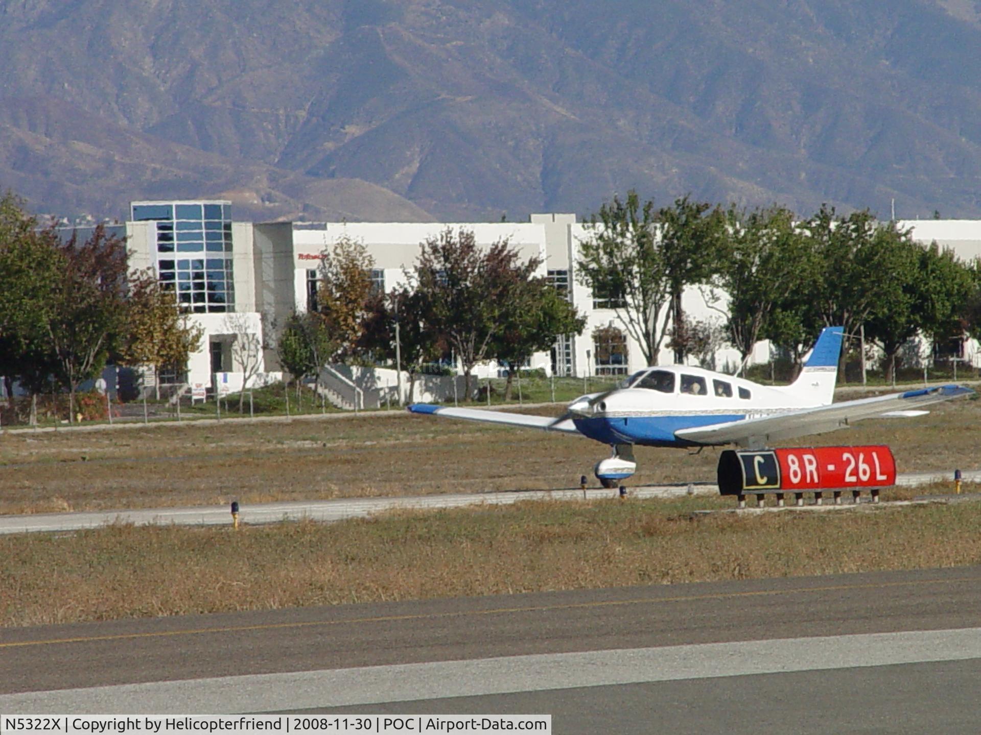 N5322X, 2001 Piper PA-28-181 C/N 2843483, Touching Down on 26L