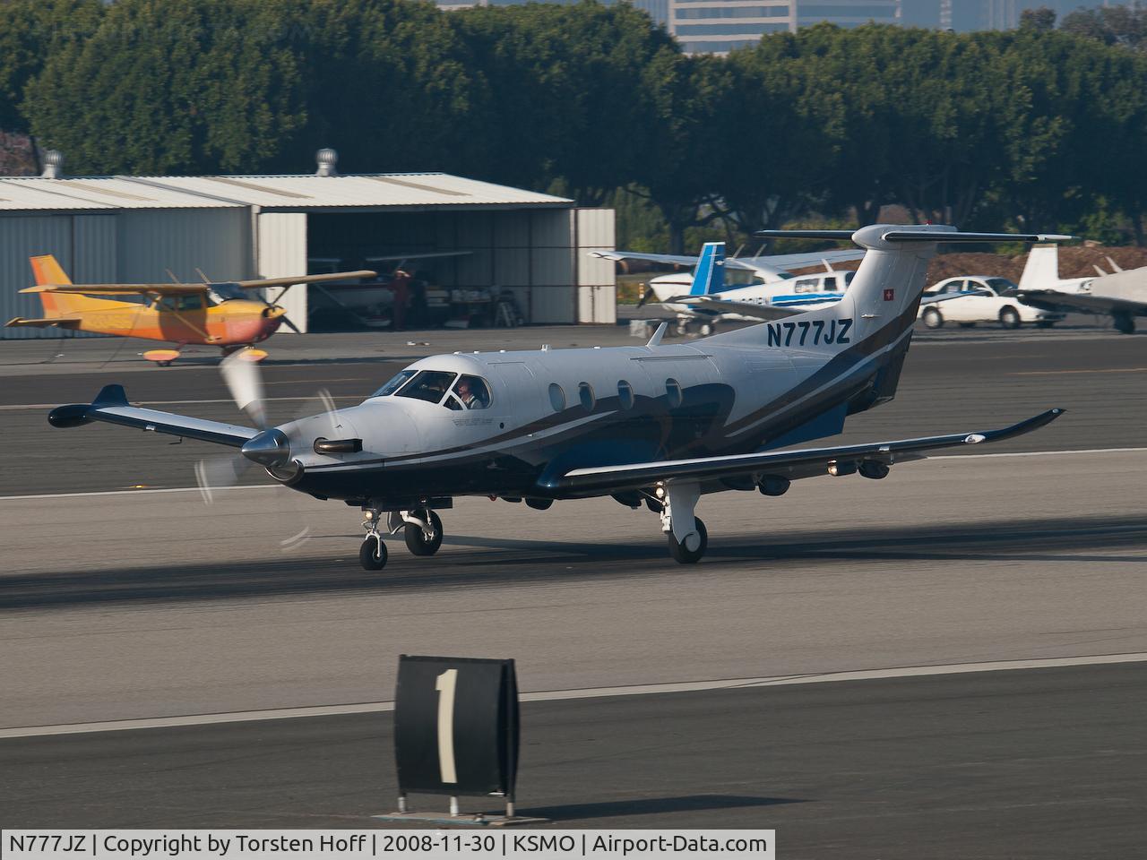 N777JZ, 2007 Pilatus PC-12/47 C/N 817, N777JZ departing from RWY 21