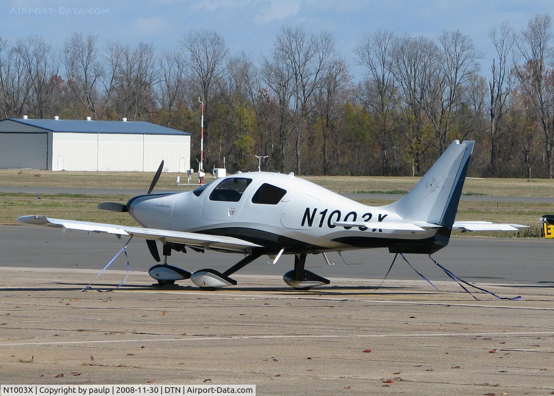N1003X, 2007 Columbia Aircraft Mfg LC41-550FG C/N 41748, Parked at Downtown Shreveport.