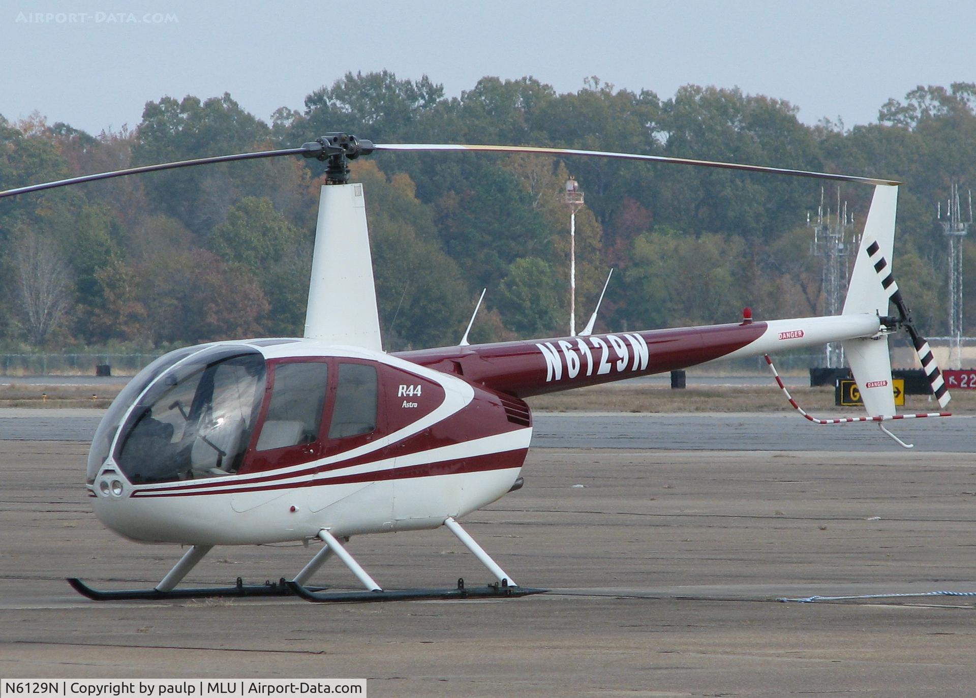 N6129N, 1995 Robinson R44 C/N 0227, Parked at the Monroe Louisiana airport.