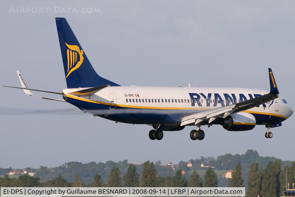 EI-DPS, 2007 Boeing 737-8AS C/N 33641, Landing 30 @ Pau