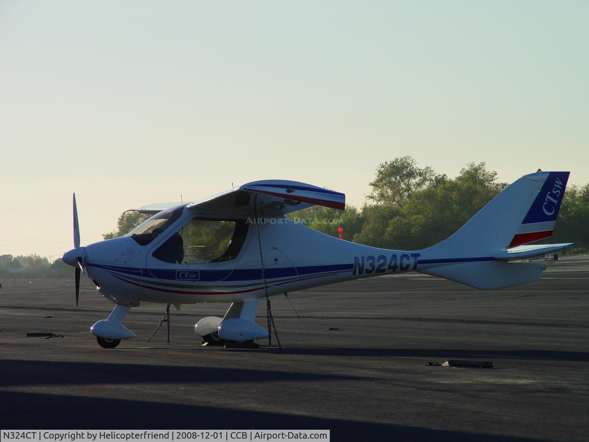 N324CT, 2006 Flight Design CTSW C/N 06-11-09, Waiting to be put away at Cable
