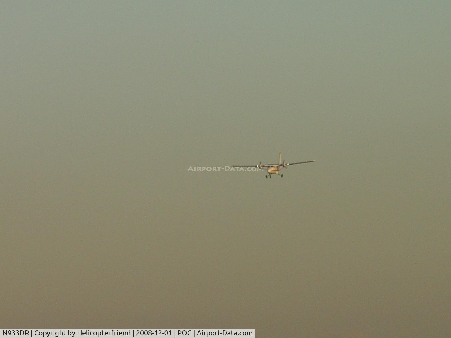 N933DR, De Havilland Canada DHC-6 C/N 634, On final to Brackett