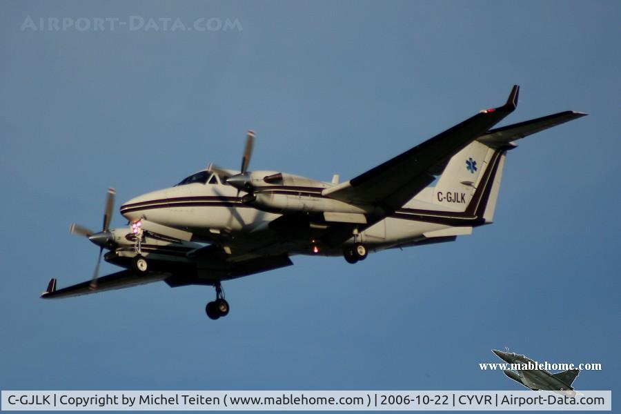 C-GJLK, 1990 Beech B300 King Air C/N FL13, Carson Air Ltd