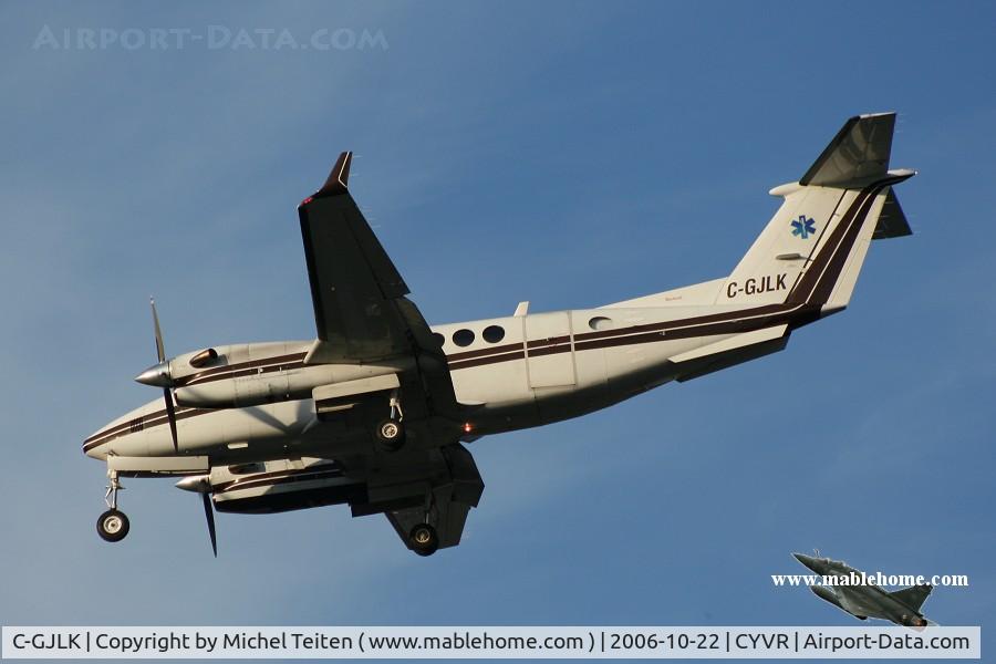 C-GJLK, 1990 Beech B300 King Air C/N FL13, Carson Air Ltd