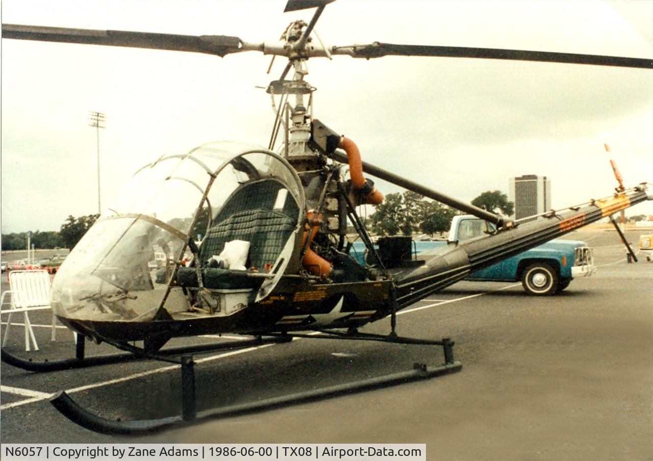 N6057, 1954 Hiller OH-23B Raven C/N 54-2930, Hiller OH-23B at a Helicopter show in the former Texas Rangers baseball stadium parking lot.