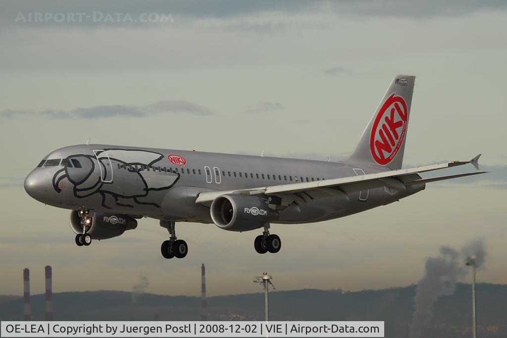 OE-LEA, 2005 Airbus A320-214 C/N 2529, Airbus A320-214