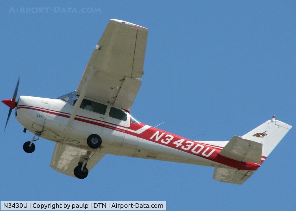 N3430U, 1963 Cessna 182F Skylane C/N 18254830, Taking off from Downtown Shreveport.