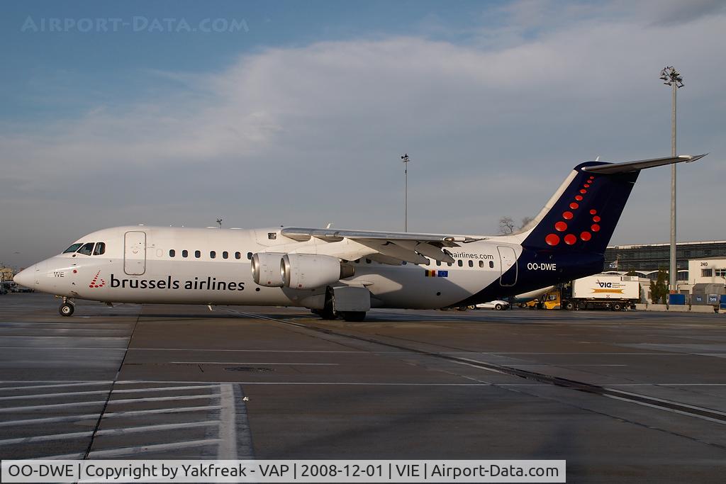 OO-DWE, 1998 British Aerospace Avro 146-RJ100 C/N E3327, Brussels Airlines Bae 146