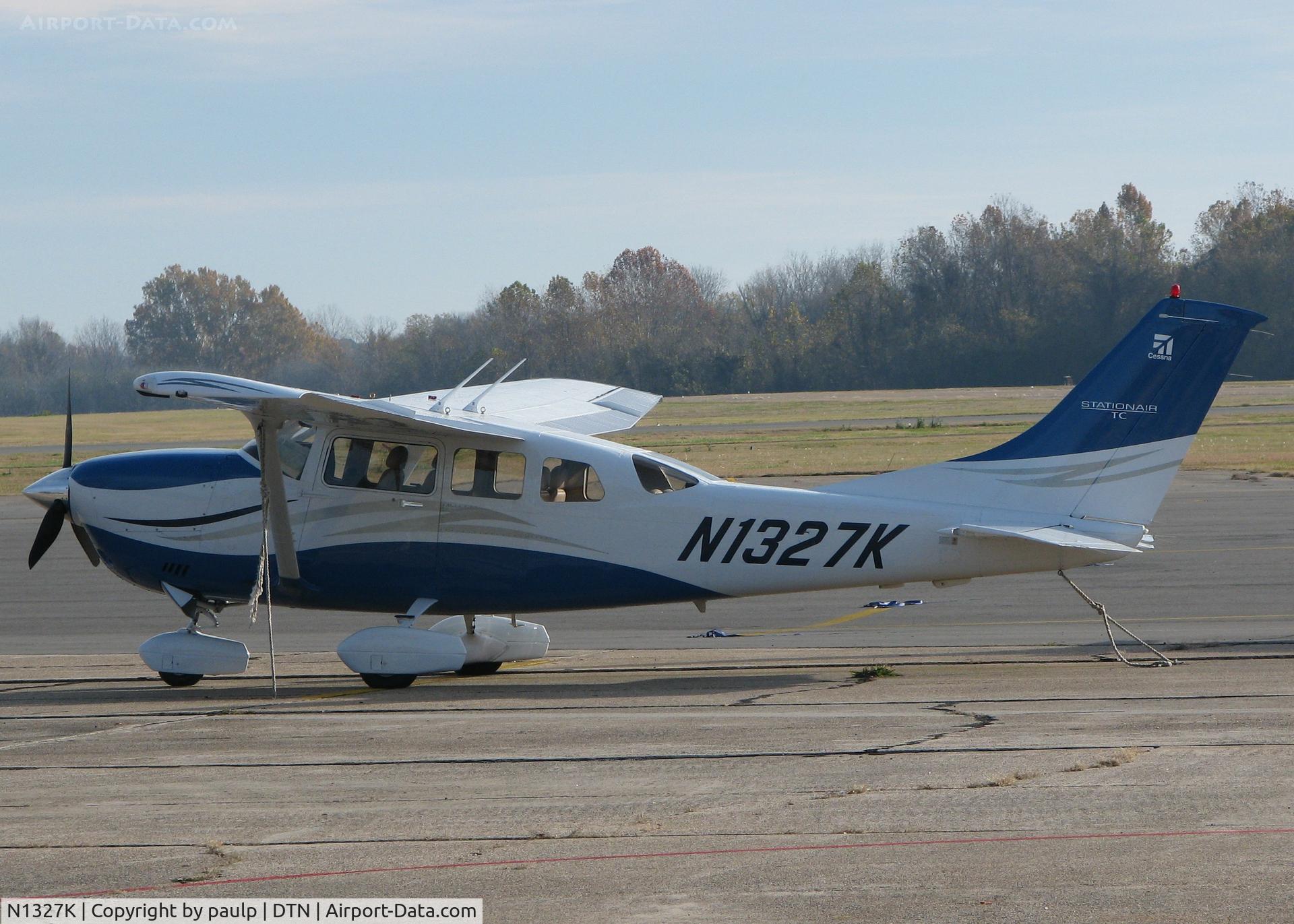 N1327K, 2006 Cessna T206H Turbo Stationair C/N T20608690, Parked at Downtown Shreveport.