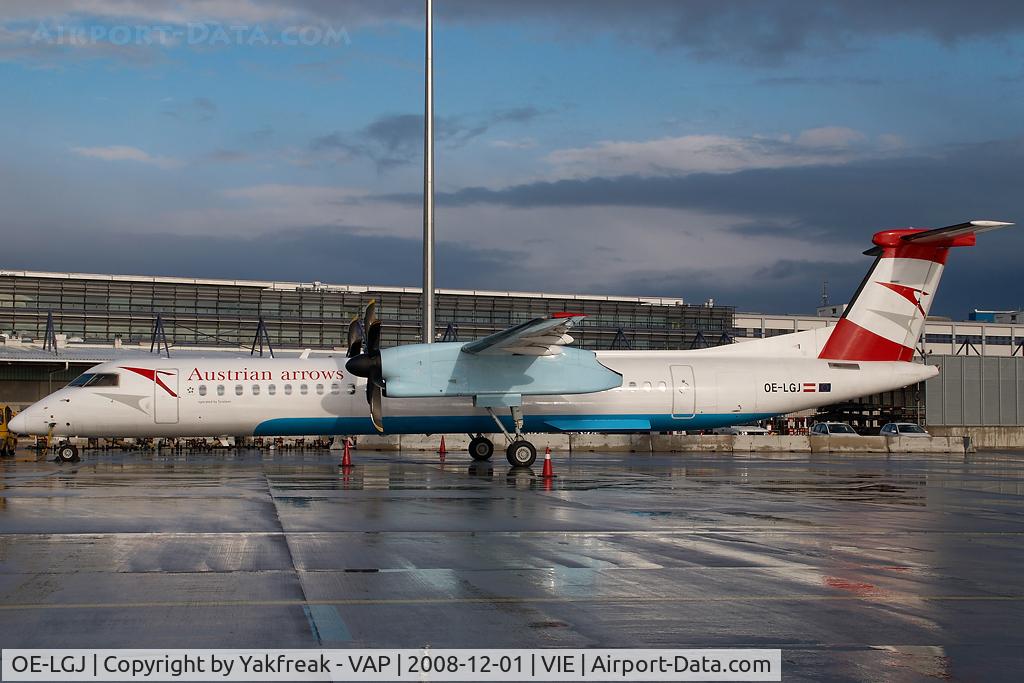 OE-LGJ, 2005 De Havilland Canada DHC-8-402Q Dash 8 C/N 4104, Austrian Arrows Dash 8-400