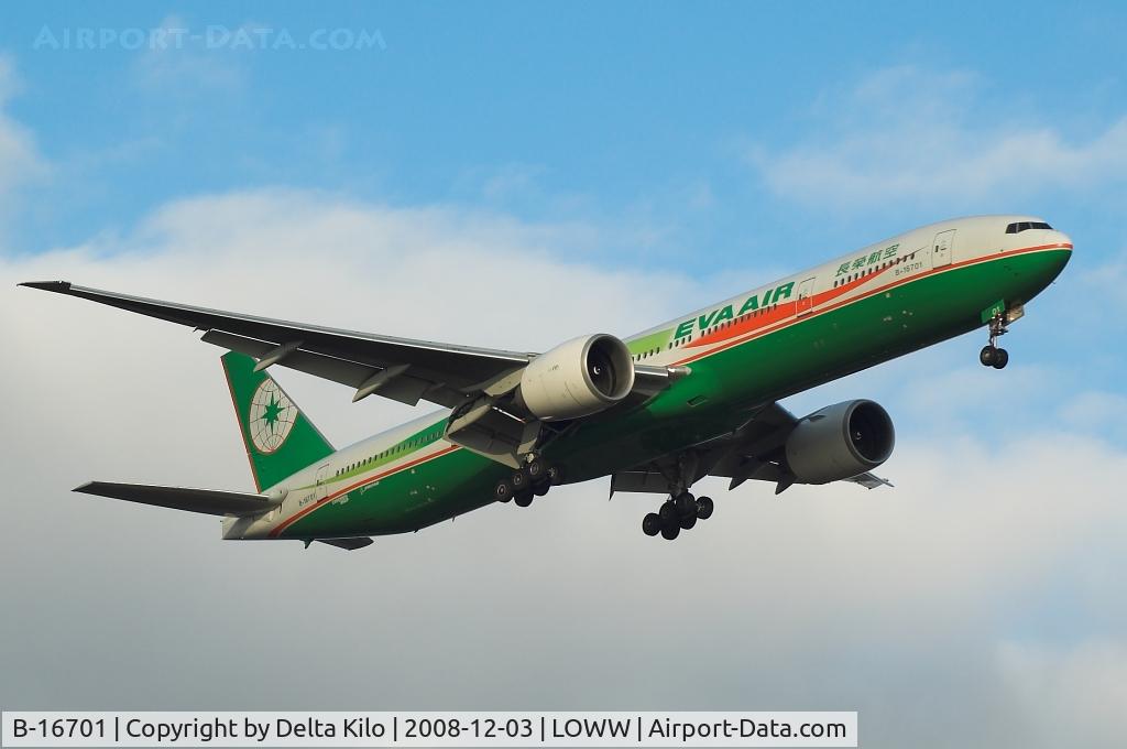 B-16701, 2005 Boeing 777-35E/ER C/N 32639, EVA AIR   Boeing 777-35EER