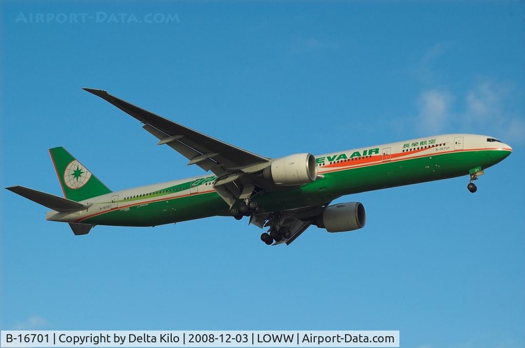 B-16701, 2005 Boeing 777-35E/ER C/N 32639, EVA AIR   Boeing 777-35EER