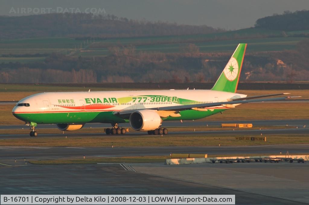 B-16701, 2005 Boeing 777-35E/ER C/N 32639, EVA AIR   Boeing 777-35EER