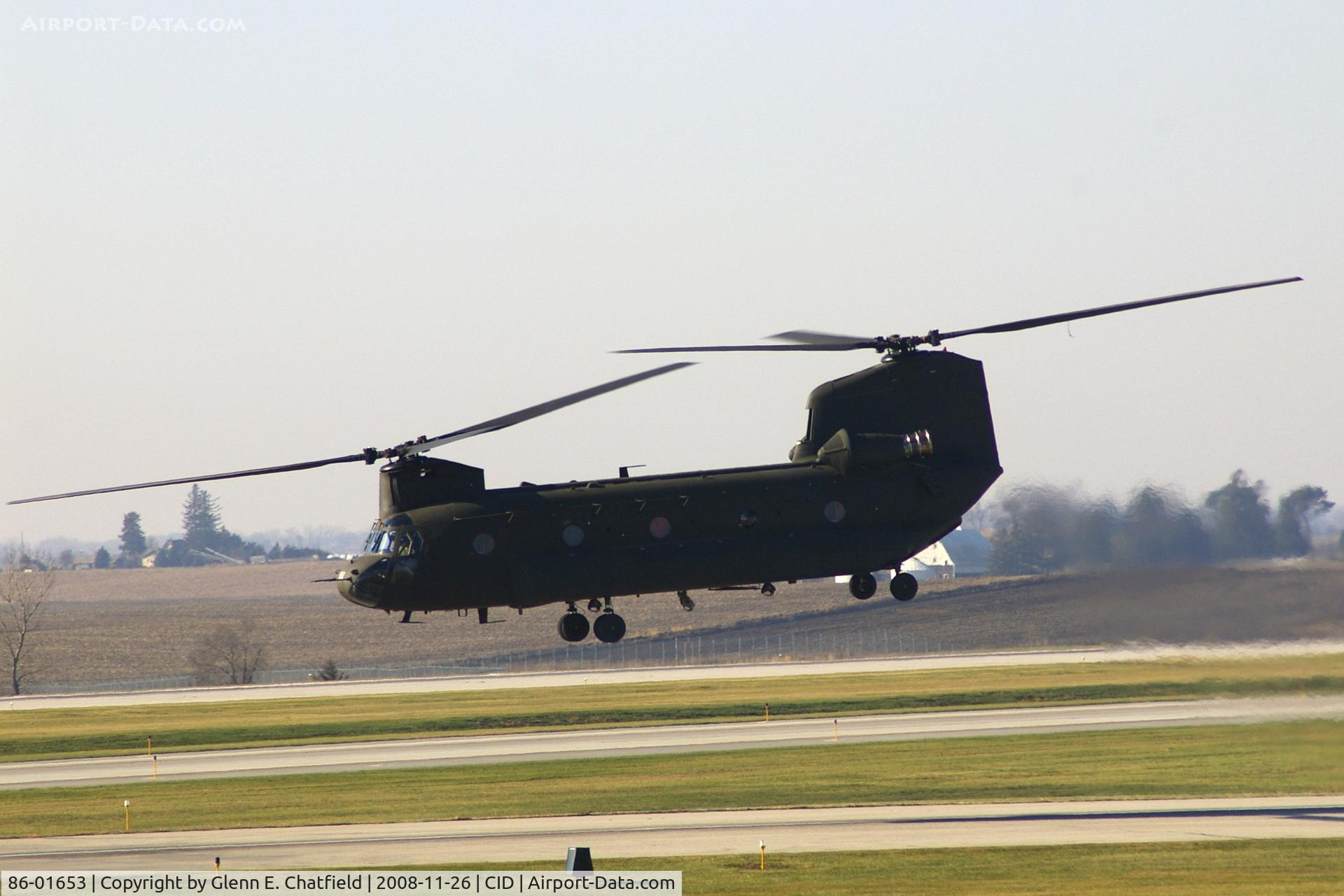 86-01653, 1986 Boeing CH-47D Chinook C/N M.3158, Lifting off of Runway 13