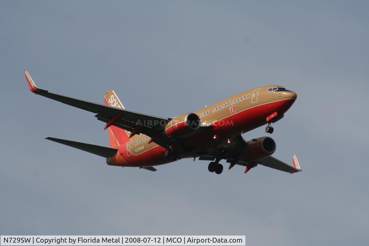 N729SW, 1999 Boeing 737-7H4 C/N 27861, Southwest 737-700
