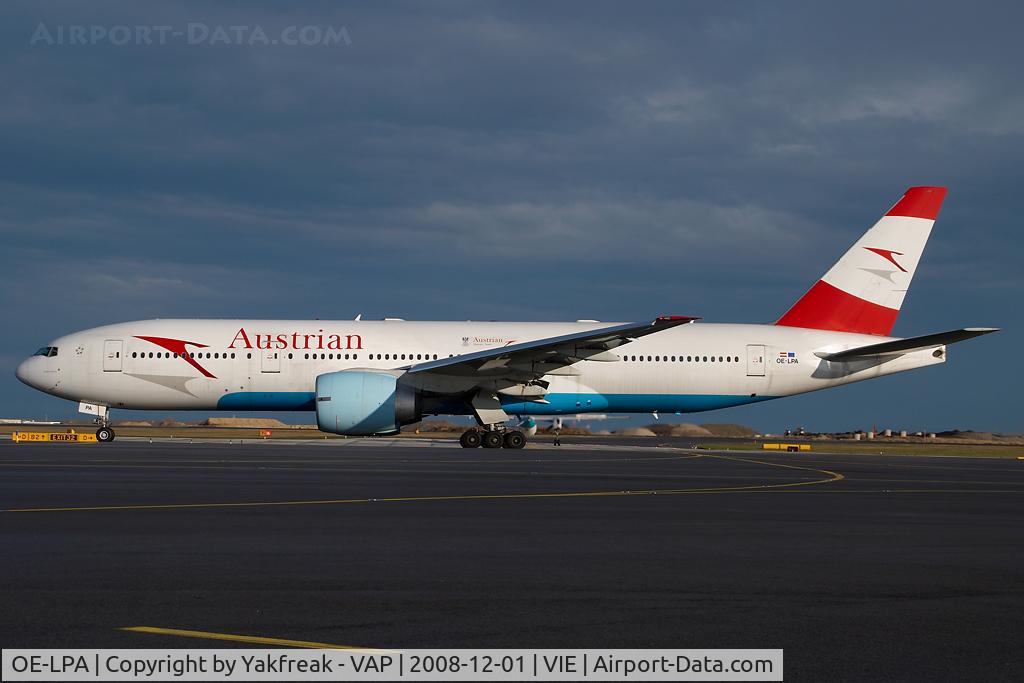 OE-LPA, 1997 Boeing 777-2Z9/ER C/N 28698, Austrian Airlines Boeing 777-200