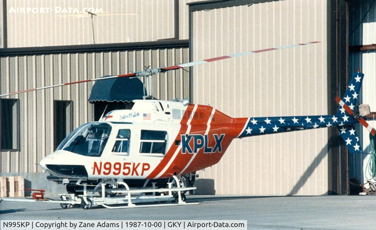 N995KP, 1978 Bell 206B C/N 2572, At Arlington Municipal - Bell 206B or KPLX 99.5 FM (painted as KVIL radio on the other side)