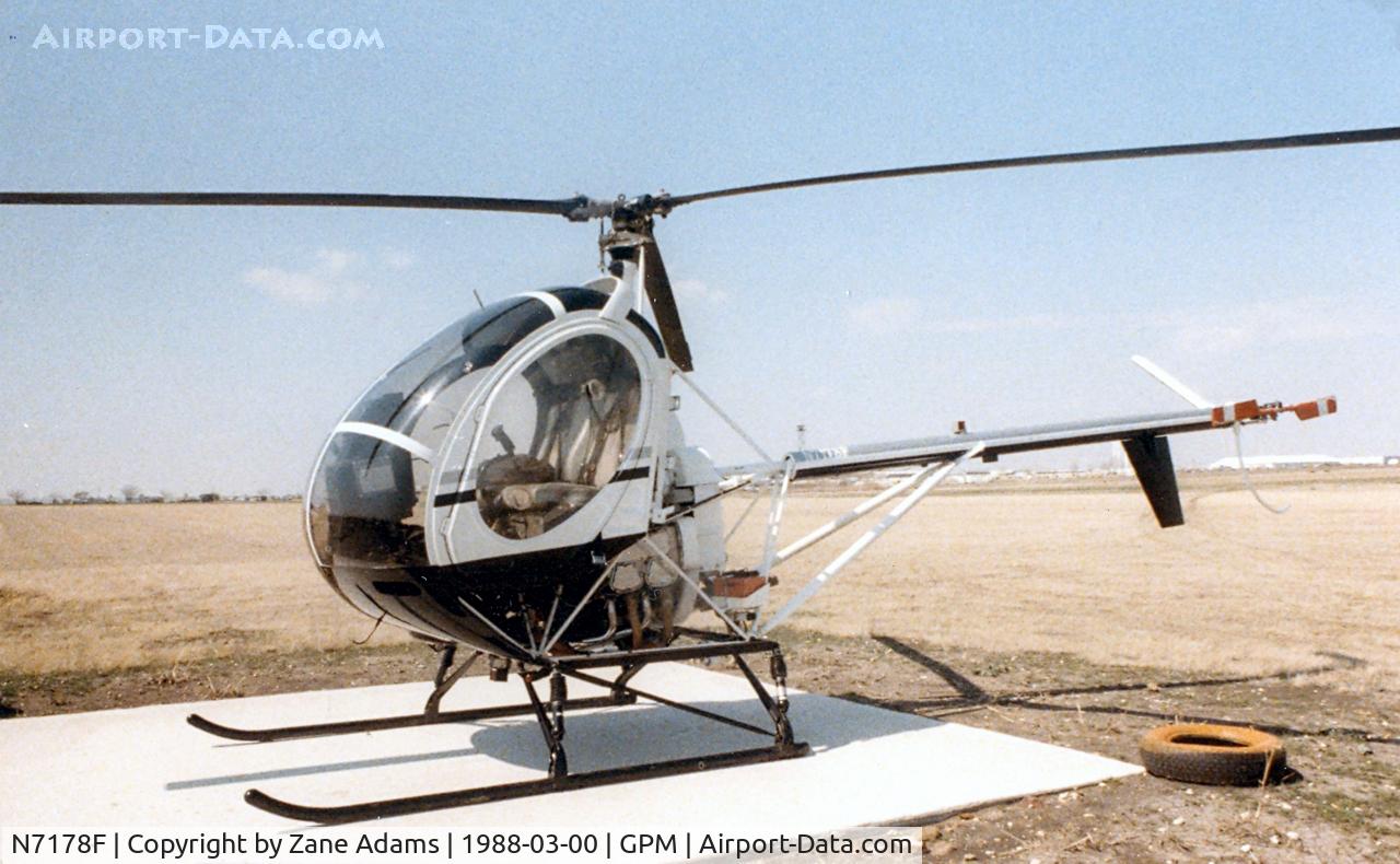 N7178F, Hughes 269C C/N 390777, Hughes 269 at Grand Prairie Municipal