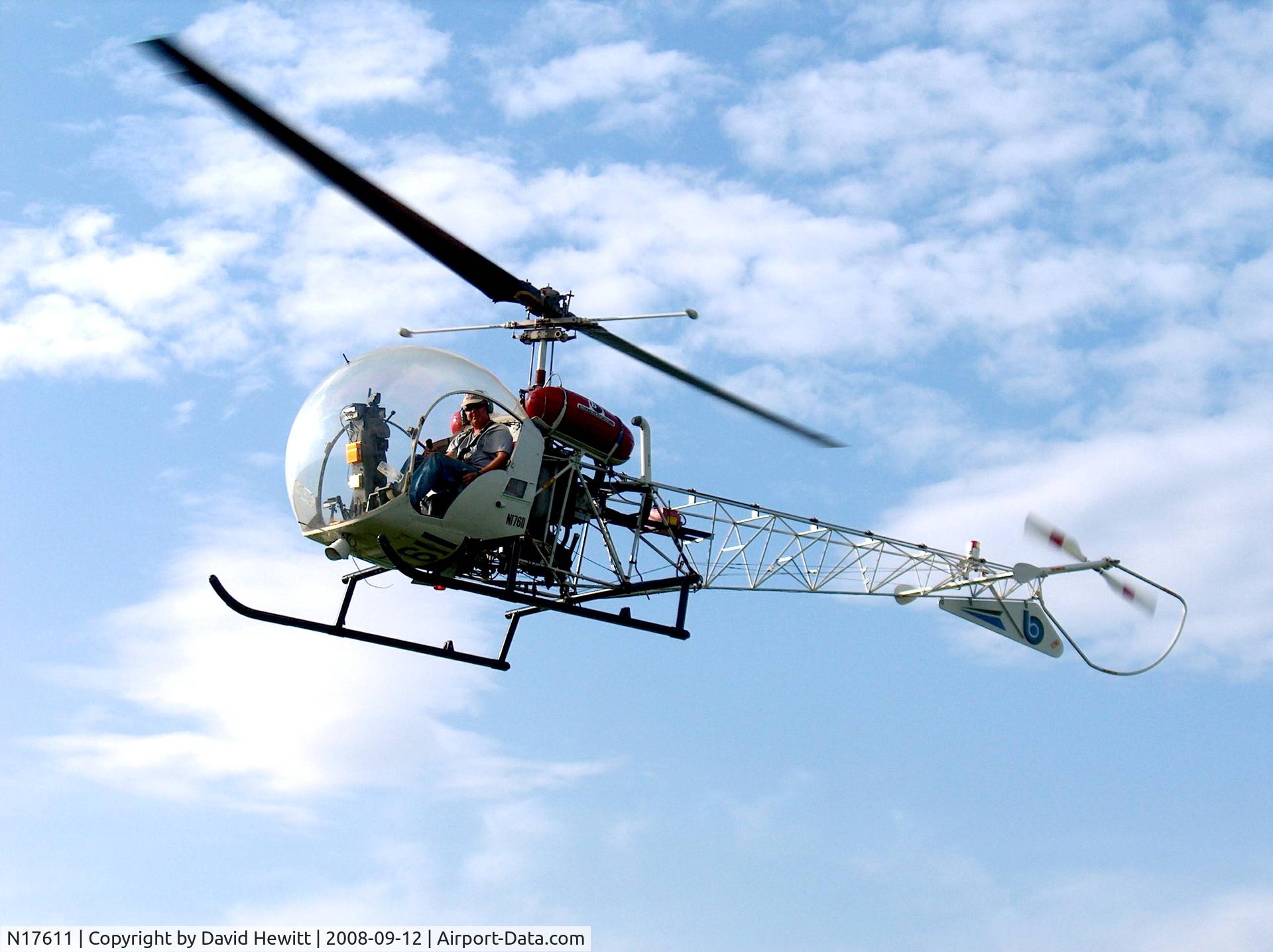 N17611, 1952 Bell 47G C/N 1041, in flight