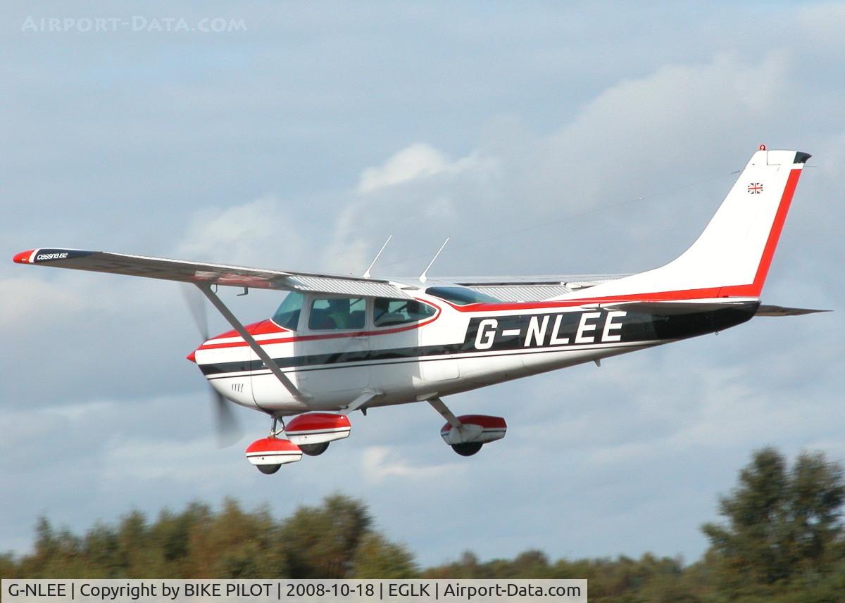 G-NLEE, 1977 Cessna 182Q Skylane C/N 182-65934, OVER THE THRESHOLD FOR RUNWAY 25