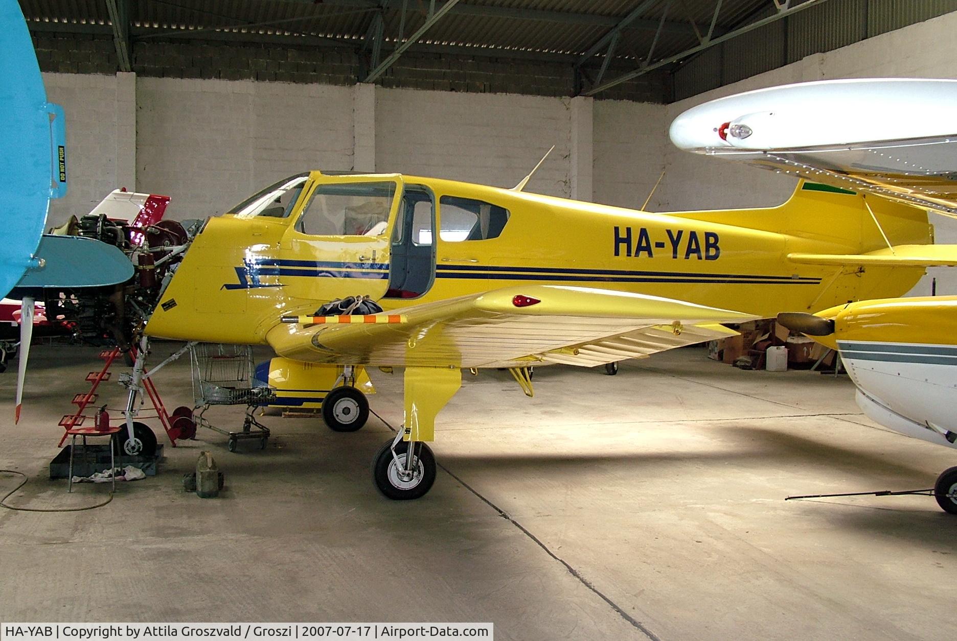 HA-YAB, 1999 Yakovlev Yak-18T C/N 12-35, Gyorszentiván-Böny Airport, Hungary
