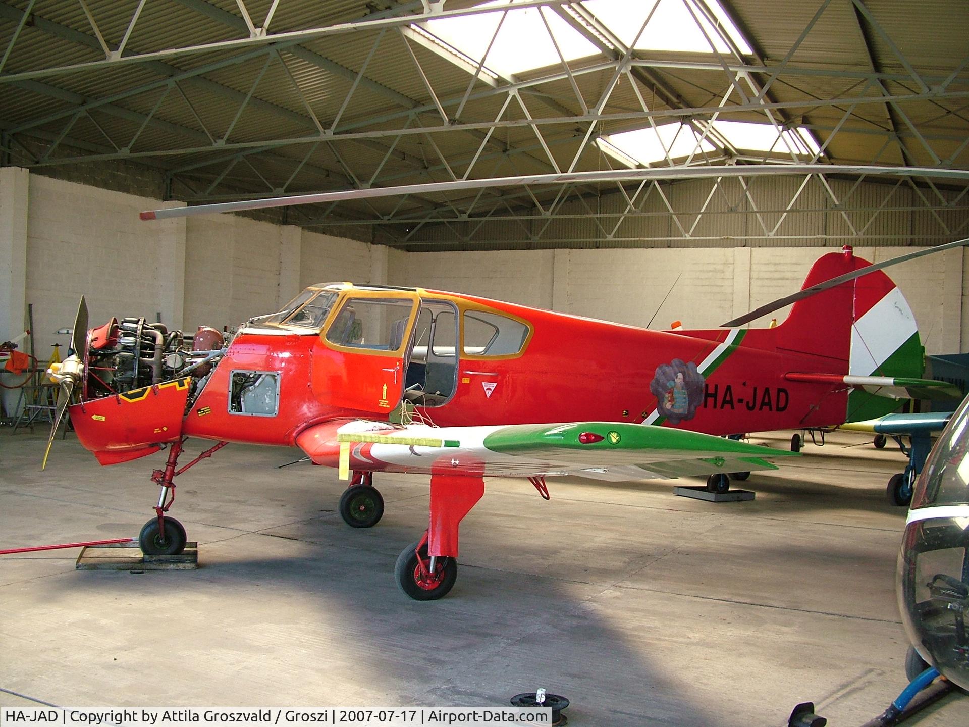 HA-JAD, 1975 Yakovlev Yak-18T C/N 5200509, Györszentiván-Böny Airport, Hungary