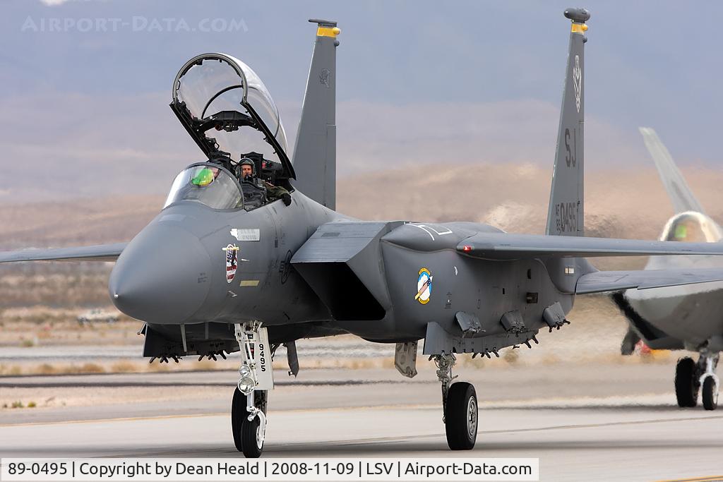 89-0495, 1989 McDonnell Douglas F-15E Strike Eagle C/N 1142/E117, Taxiing off the active runway after a great show.
