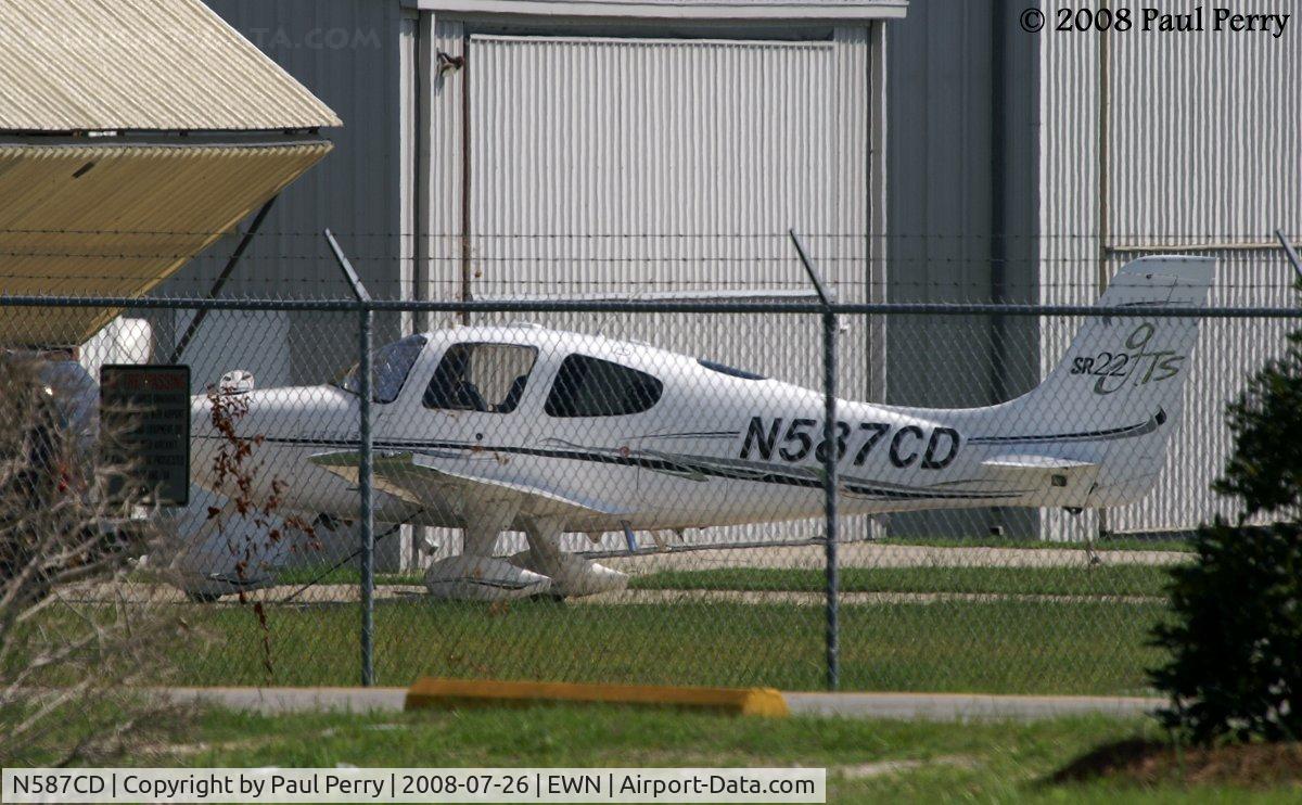 N587CD, 2005 Cirrus SR22 GTS C/N 1695, Cirrus double-deuce ready to hit the hanger