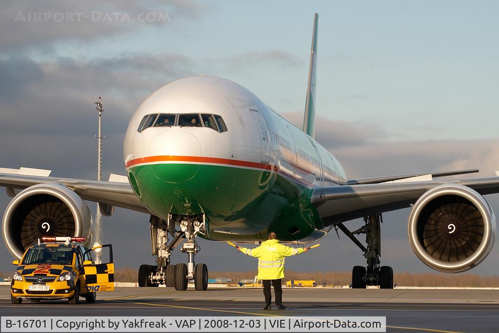B-16701, 2005 Boeing 777-35E/ER C/N 32639, Eva Air Boeing 777-300