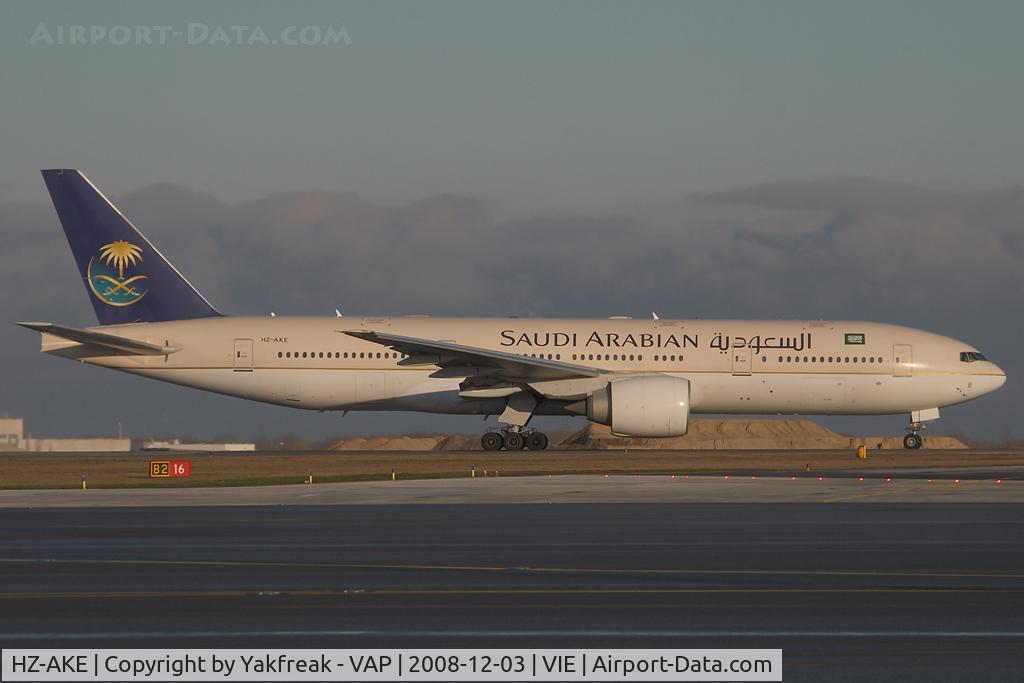 HZ-AKE, 1997 Boeing 777-268/ER C/N 28348, Saudia Boeing 777-200