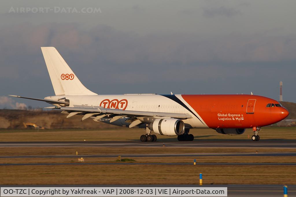 OO-TZC, 1982 Airbus A300B4-203 C/N 210, TNT Airbus A300
