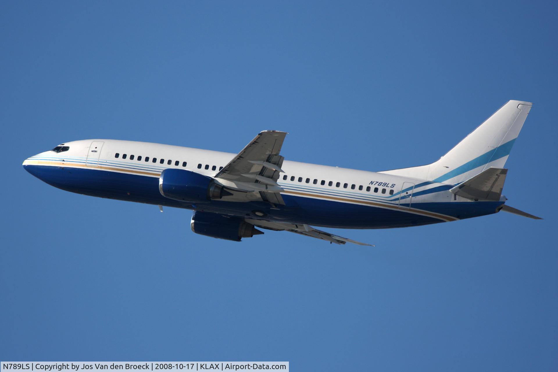 N789LS, 1988 Boeing 737-35B C/N 24269, N789LS take off at LAX