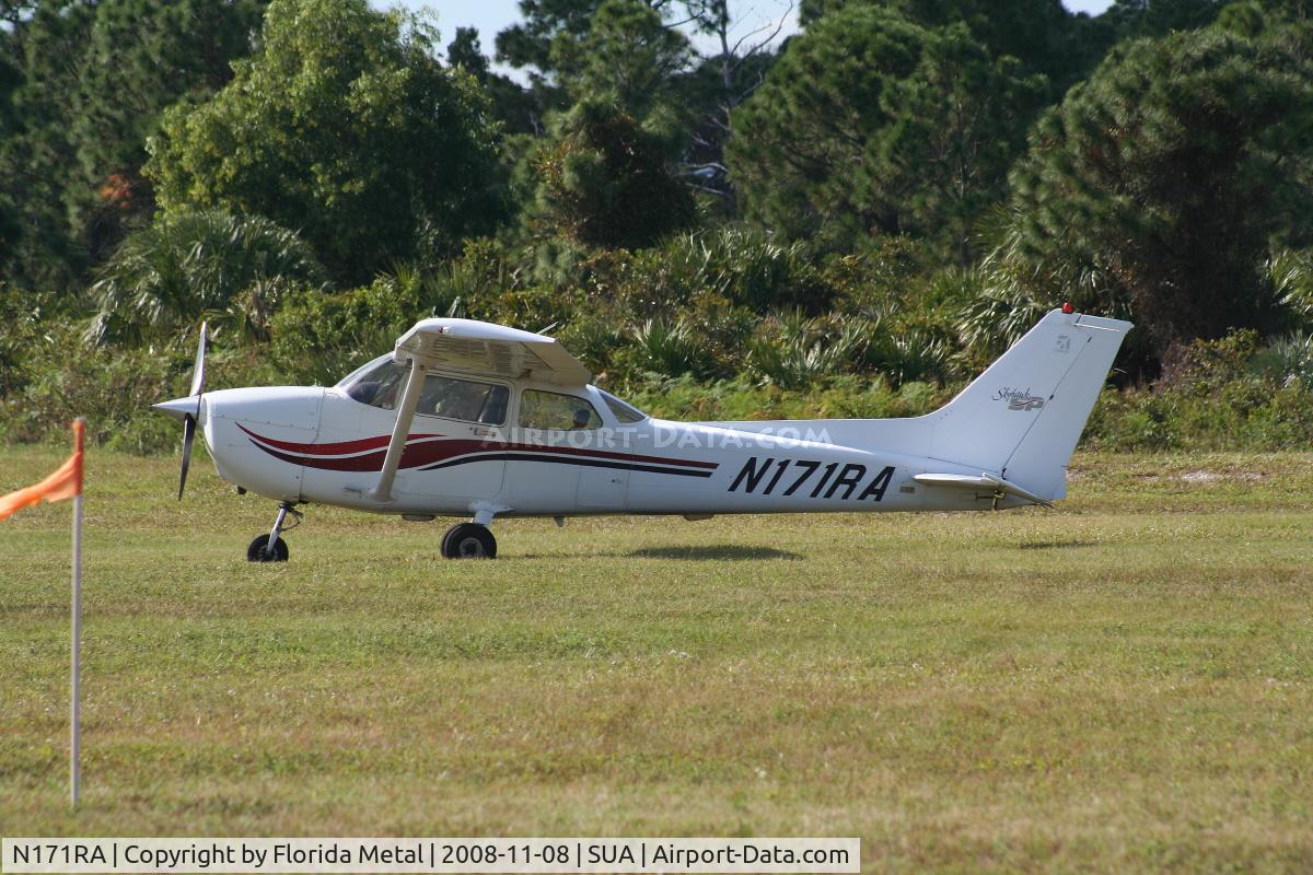 N171RA, 1999 Cessna 172S C/N 172S8237, Cessna 172S