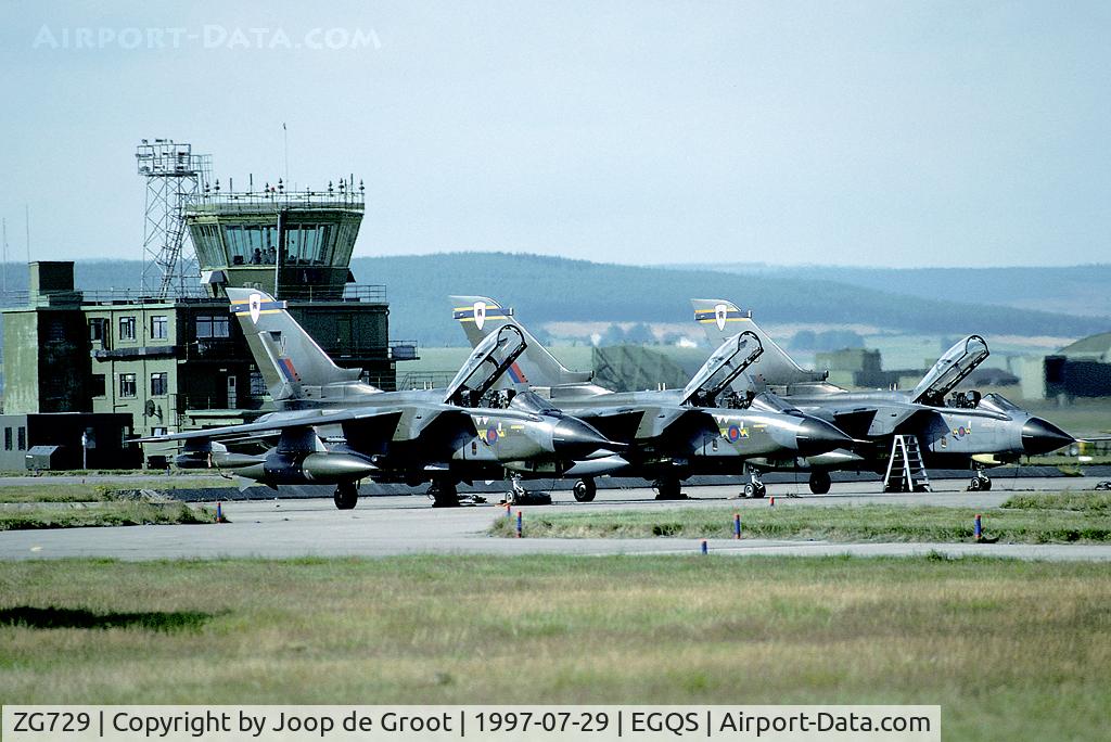 ZG729, 1990 Panavia Tornado GR.1A C/N 836/BS185/3405, Three Tornado recce aircraft were passing through Lossie. Two were still in the old camo.