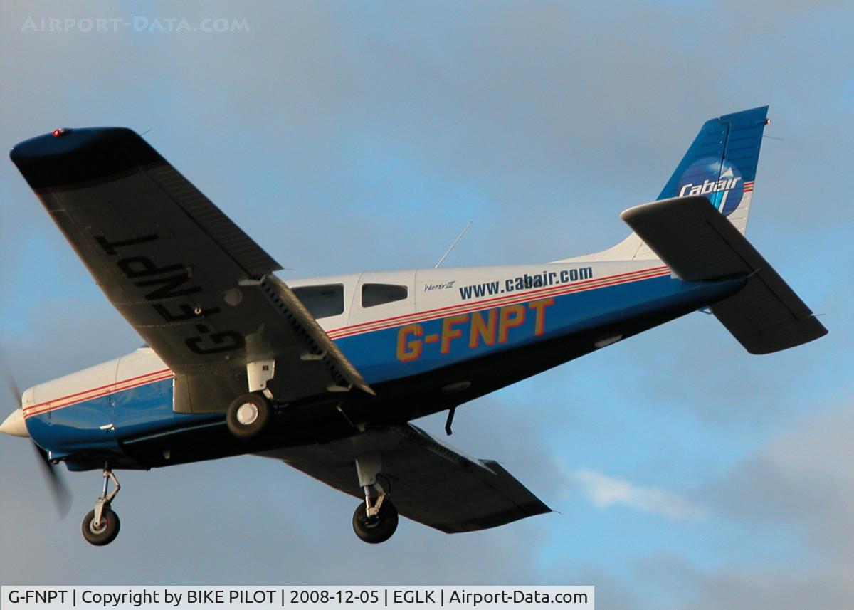 G-FNPT, 2002 Piper PA-28-161 Warrior III C/N 2842163, FINALS FOR RUNWAY 25