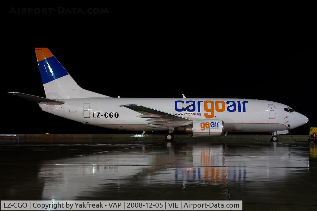 LZ-CGO, 1986 Boeing 737-301(SF) C/N 23237, Cargo Air Boeing 737-300 - reflection