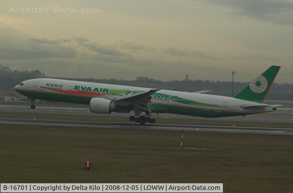B-16701, 2005 Boeing 777-35E/ER C/N 32639, EVA AIR in move, the weather were very changeful, partial right move and left a little sun