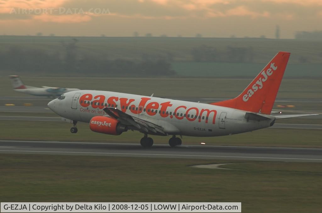 G-EZJA, 2000 Boeing 737-73V C/N 30235, Easyjet Boeing 737