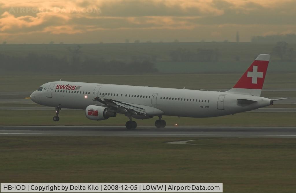 HB-IOD, 1995 Airbus A321-111 C/N 522, SWISS A321
