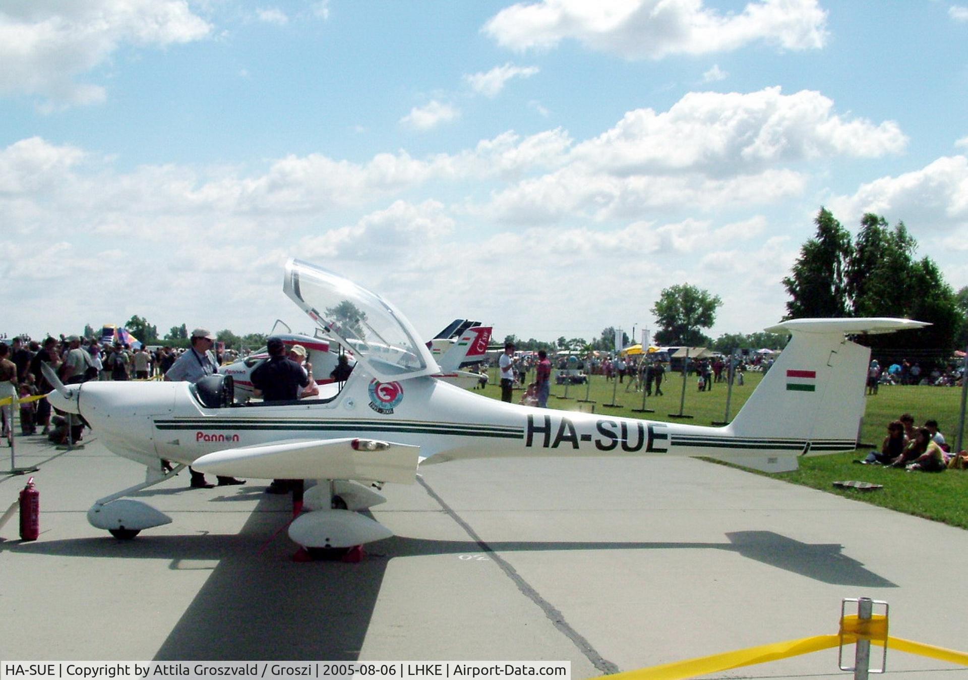 HA-SUE, 1995 Diamond DA-20A-1 Katana C/N 10021, Kecskemét, Hungarian Air-Forces Base / LHKE / Hungary - Airshow '2005
