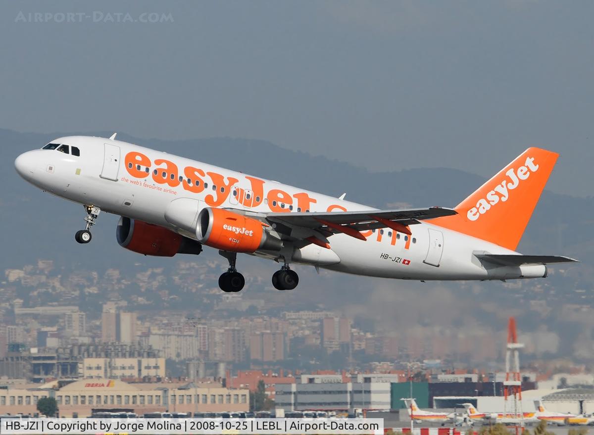 HB-JZI, 2004 Airbus A319-111 C/N 2245, Taking off RWY 25L.