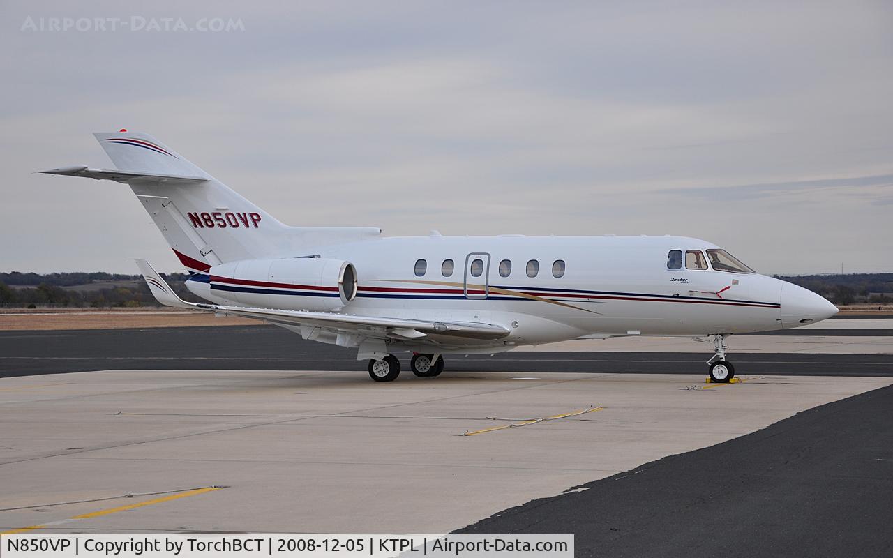 N850VP, 2006 Raytheon Hawker 850XP C/N 258768, Hawker on the GA ramp at KTPL