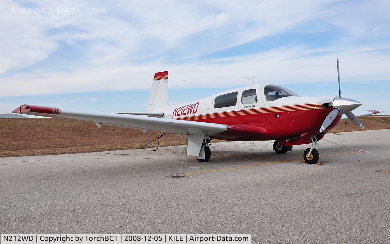 N212WD, 1968 Mooney M20F Executive C/N 680066, M20F tied down at KILE