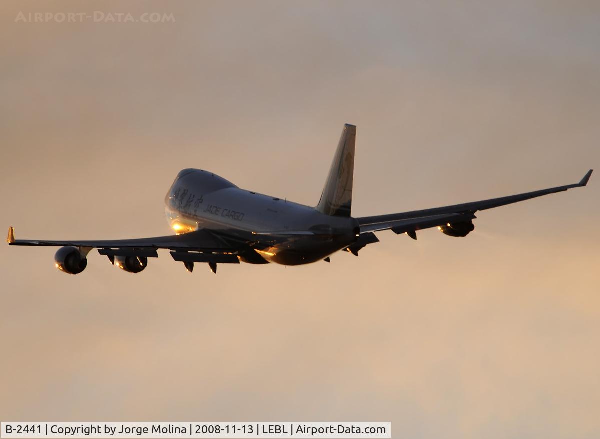 B-2441, 2007 Boeing 747-4EVF/ER/SCD C/N 35172, Taking off at dusk.